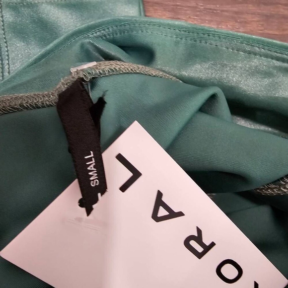 Koral Glaze High Rise Infinity Side Pockets Green Legging Sz S - Picture 3 of 10